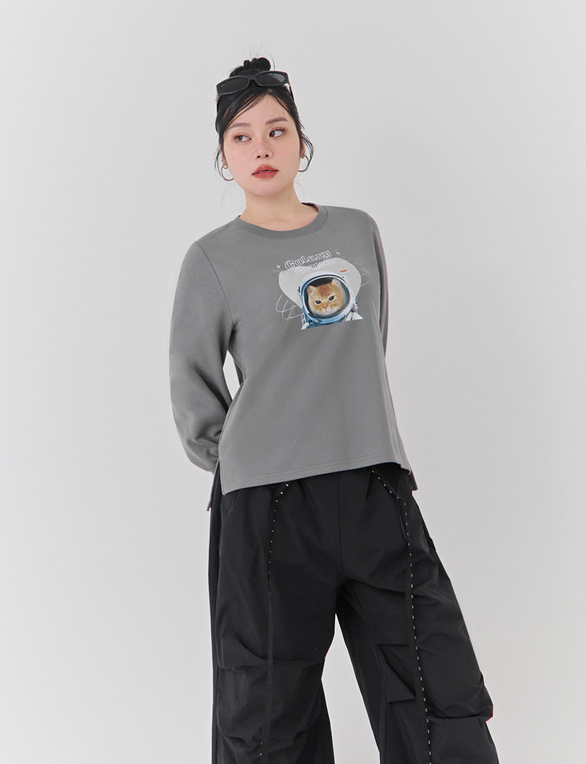 Spacesuit Cover Cat Graphic Plus Size Sweater (Unisex) (MIND.A.DAY Collaboration)