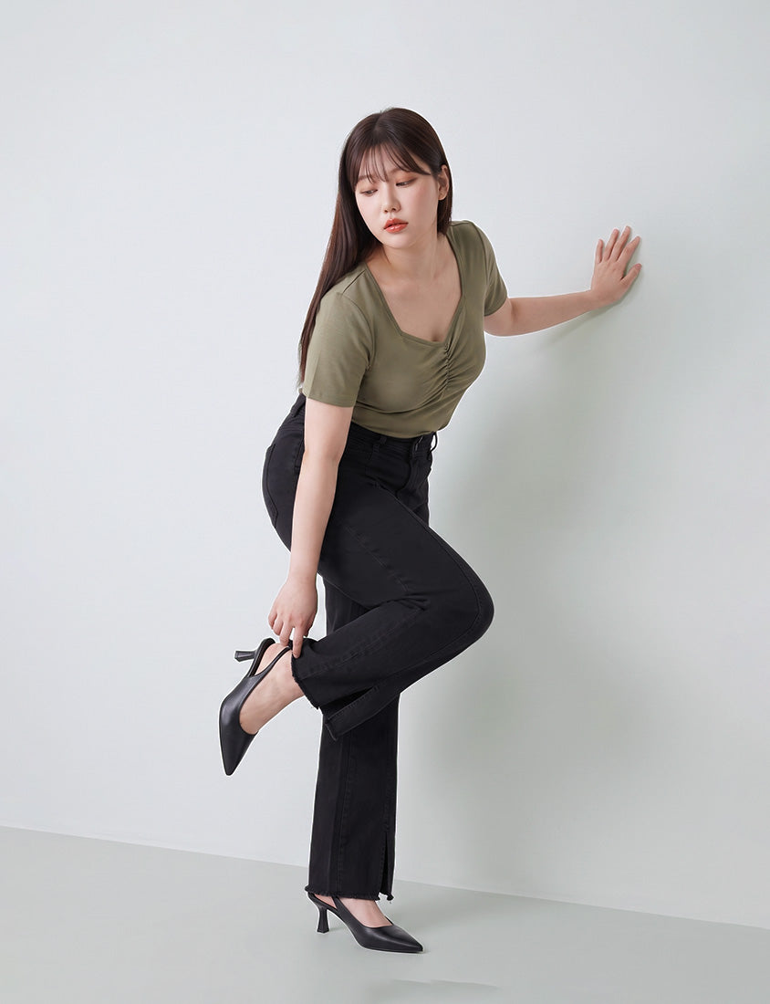 MUA! Sweet & Sexy Sweetheart Neck Cropped Plus Size Tee