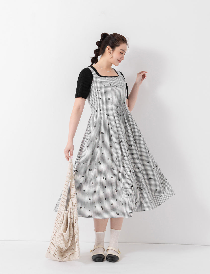Floral Check Pleated Flare Plus Size Maxi Dress