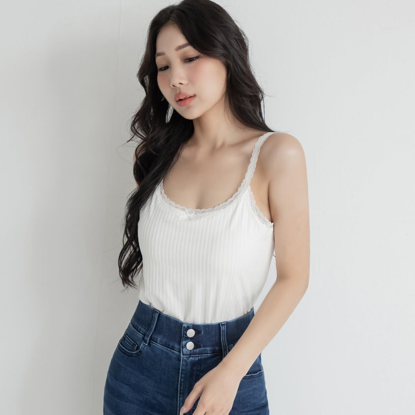 POBRA Cute Lace-Trimmed Ribbed Padded Plus Size Bra Top