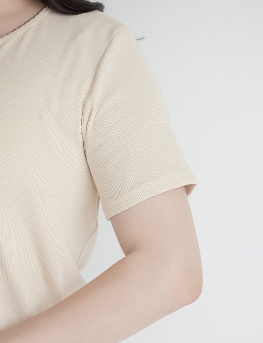 Ruffle Trim Ribbed Tie Front Short Sleeve Plus Size Top