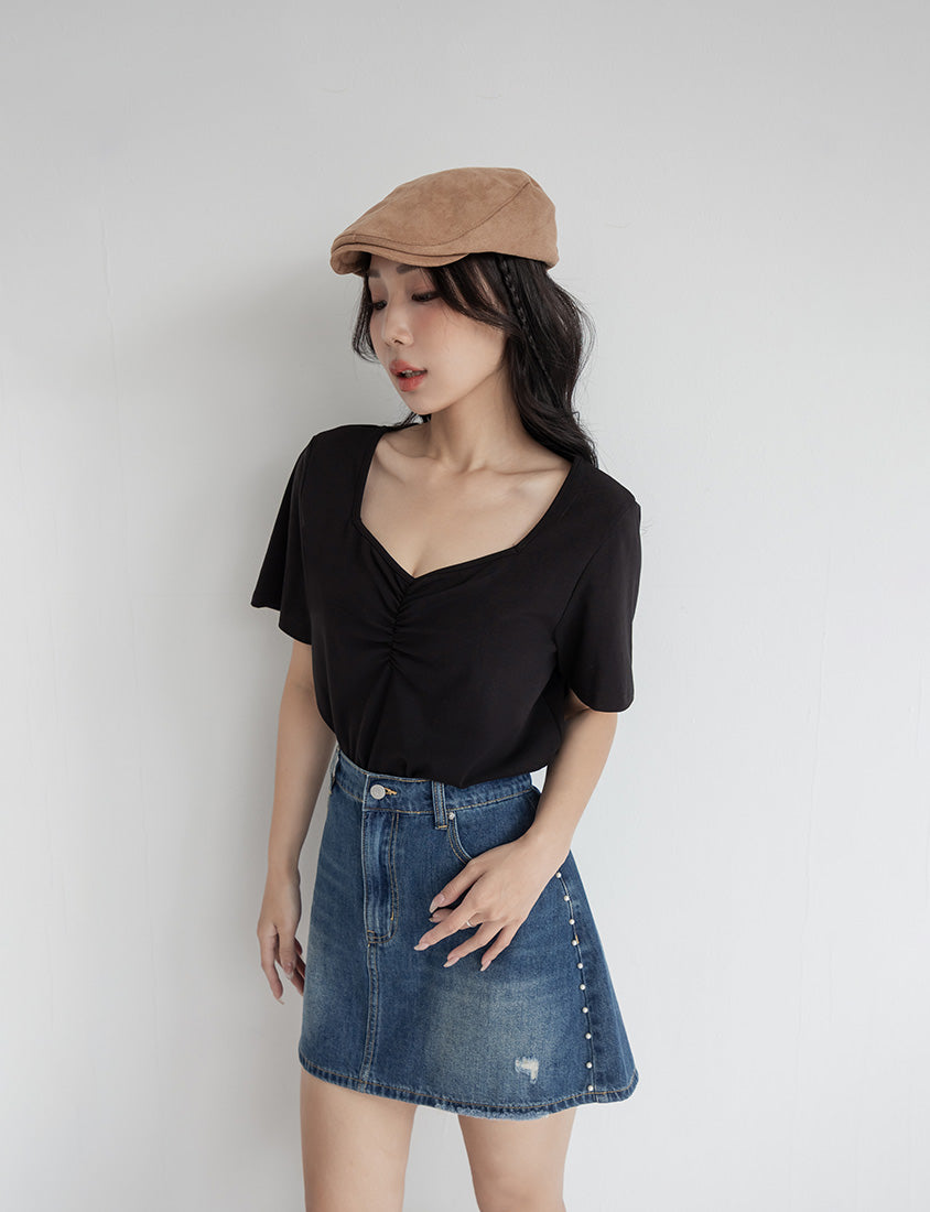 MUA! Sweet & Sexy Sweetheart Neck Cropped Plus Size Tee