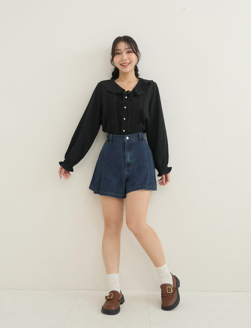 Pleated Slim-Fit A-Line Plus Size Denim Shorts