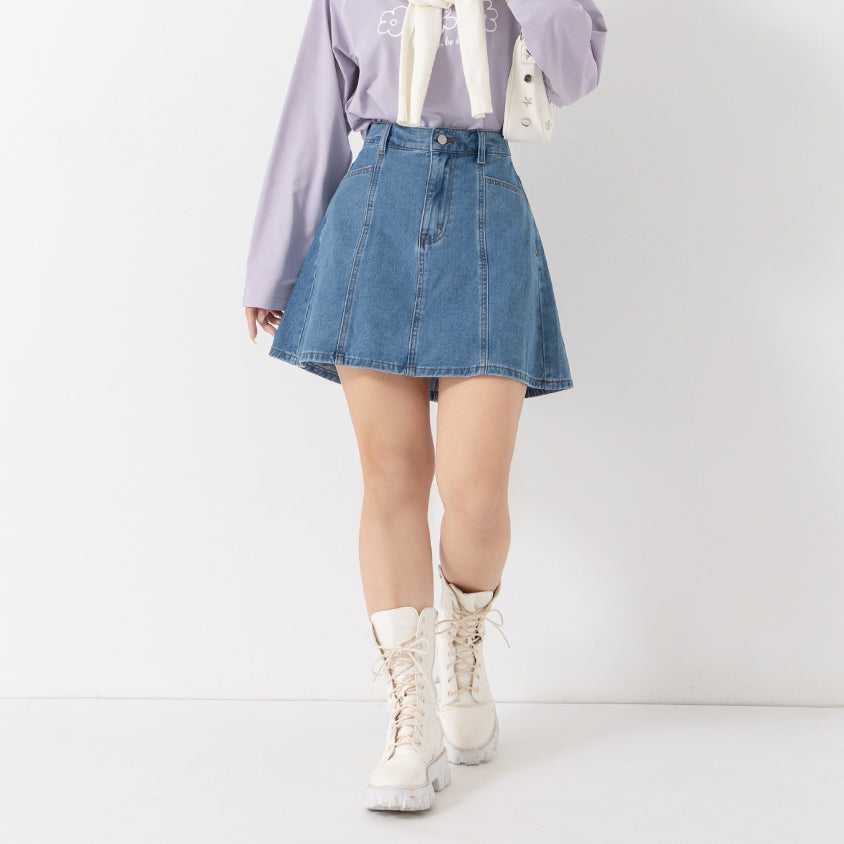 Pear-Shaped Friendly! Perfect Fit Seamed A-Line Denim Plus Size Mini Skirt