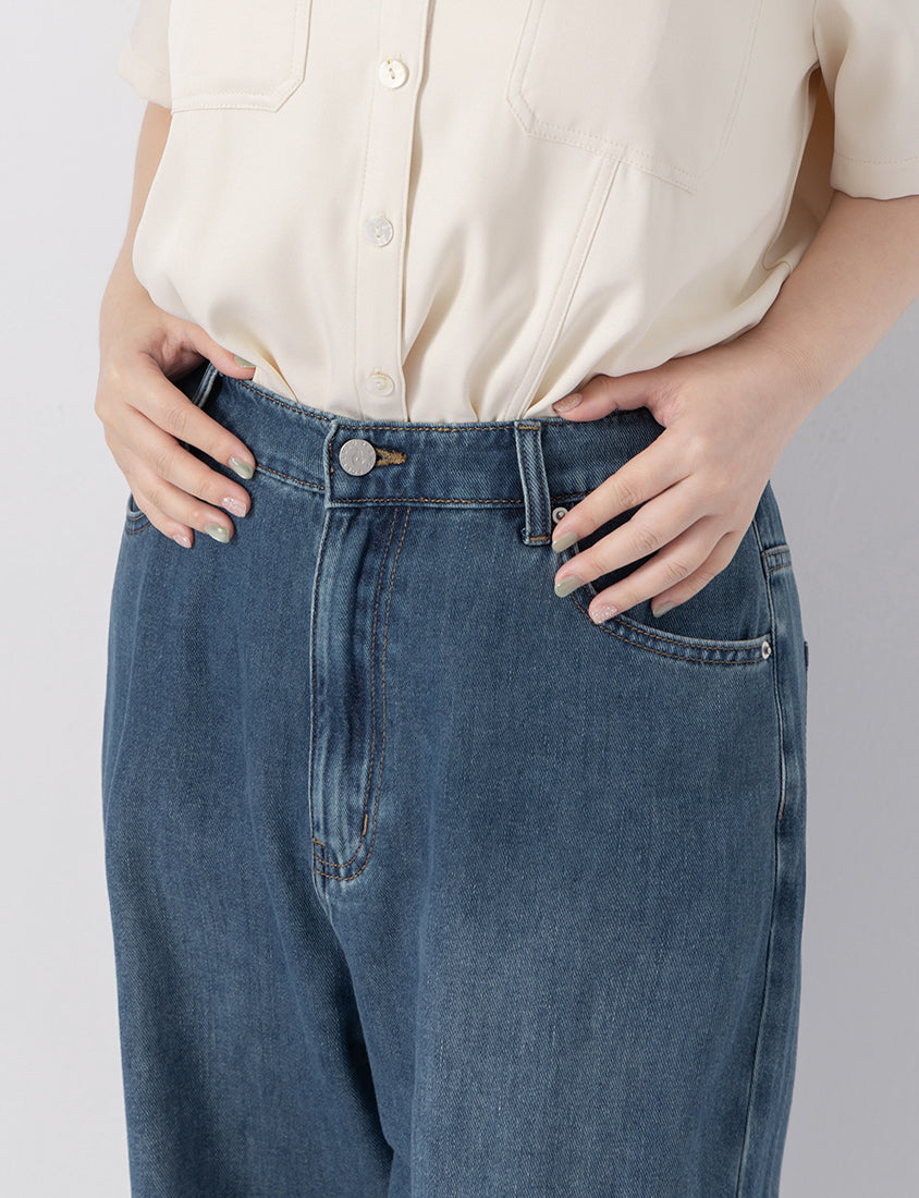 Apple-Shaped Friendly! Perfect Fit Slim Straight Cropped Plus Size Jeans
