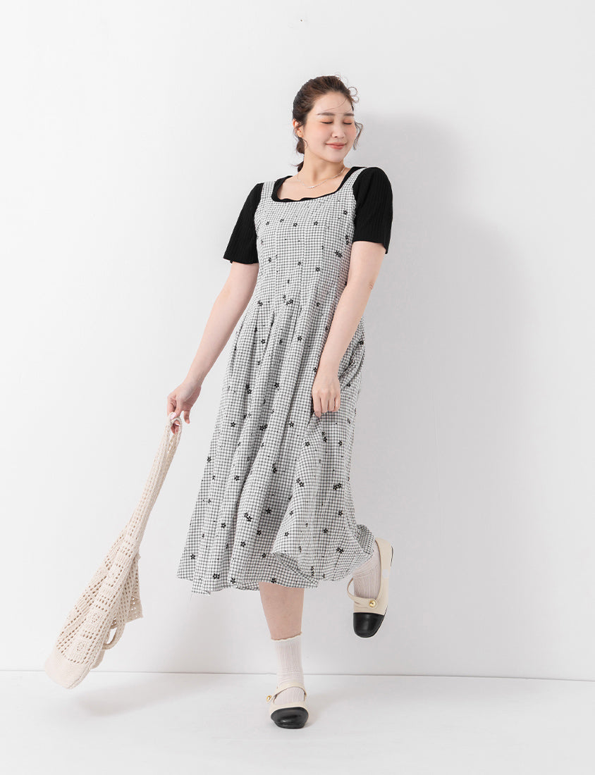 Floral Check Pleated Flare Plus Size Maxi Dress