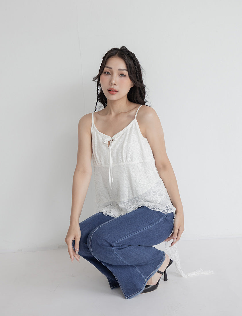 MUA! Sweet Lace Asymmetrical Hem Plus Size Cami Top