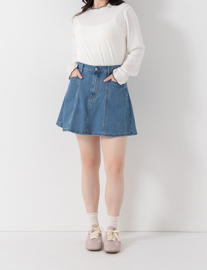 Standard Perfect Fit Seamed A-Line Denim Plus Size Mini Skirt