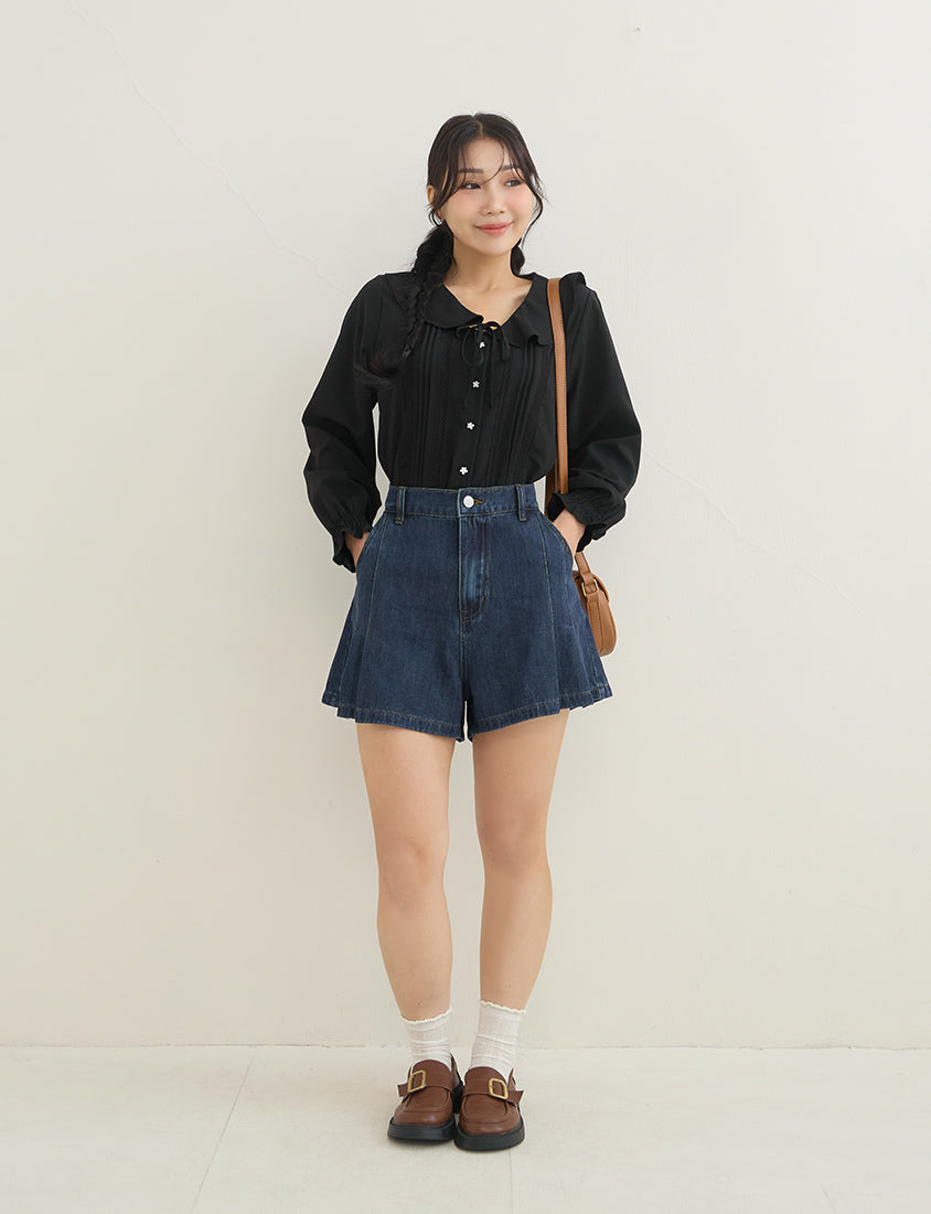 Pleated Slim-Fit A-Line Plus Size Denim Shorts